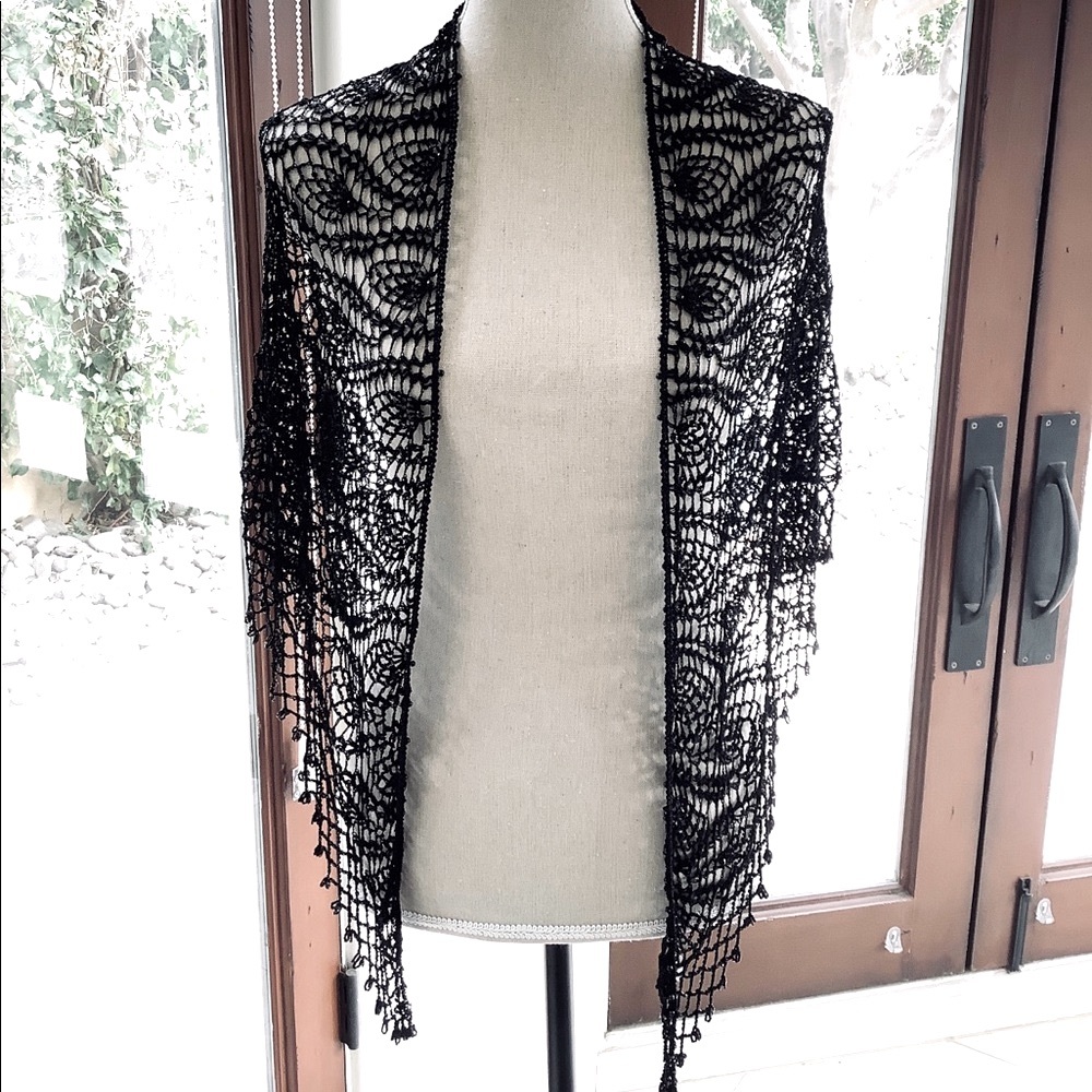 Beautiful beaded Hip/Shoulder wrap - Picture 3 of 14